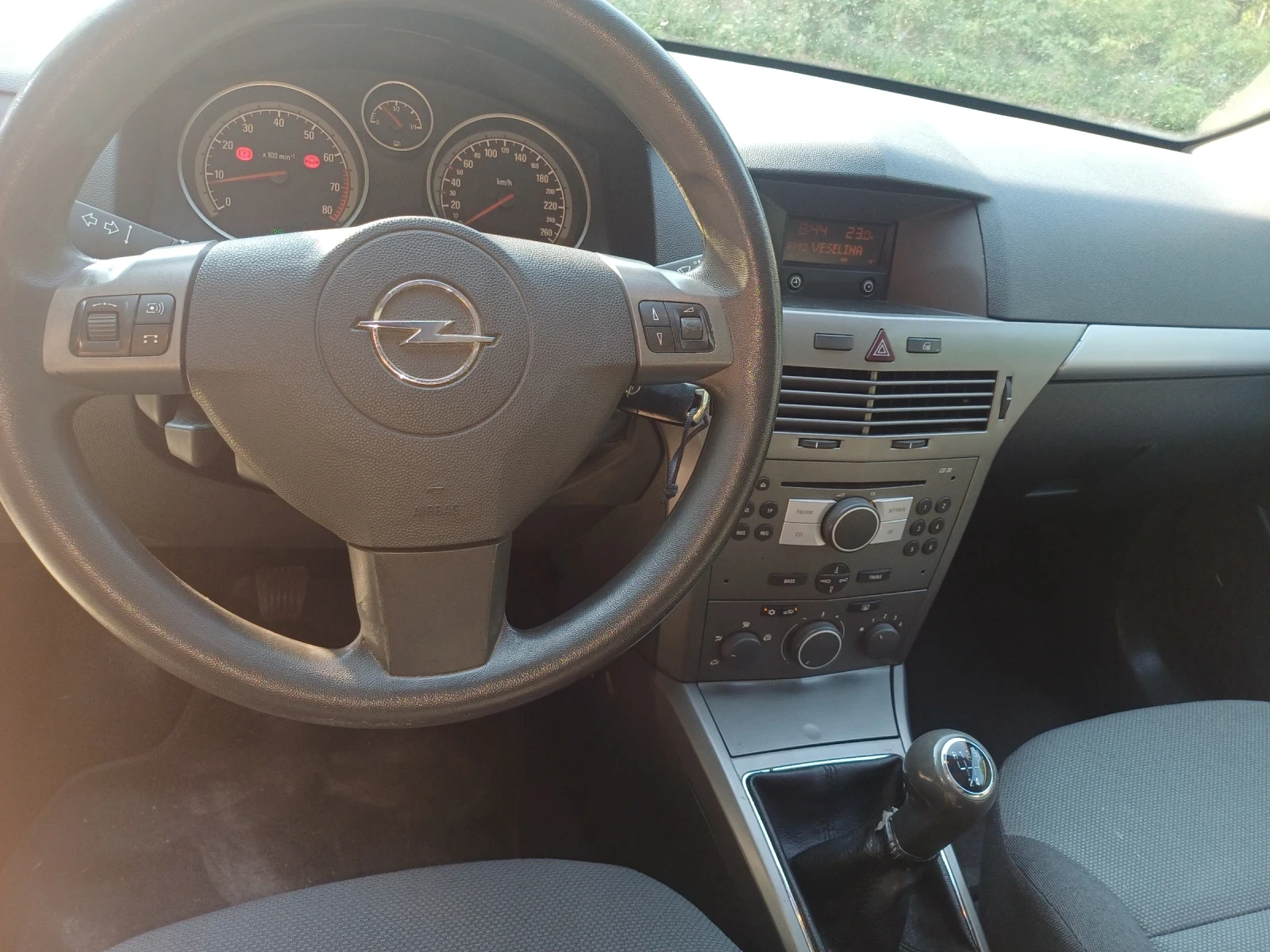 Opel Astra 1.6 twinport - изображение 6