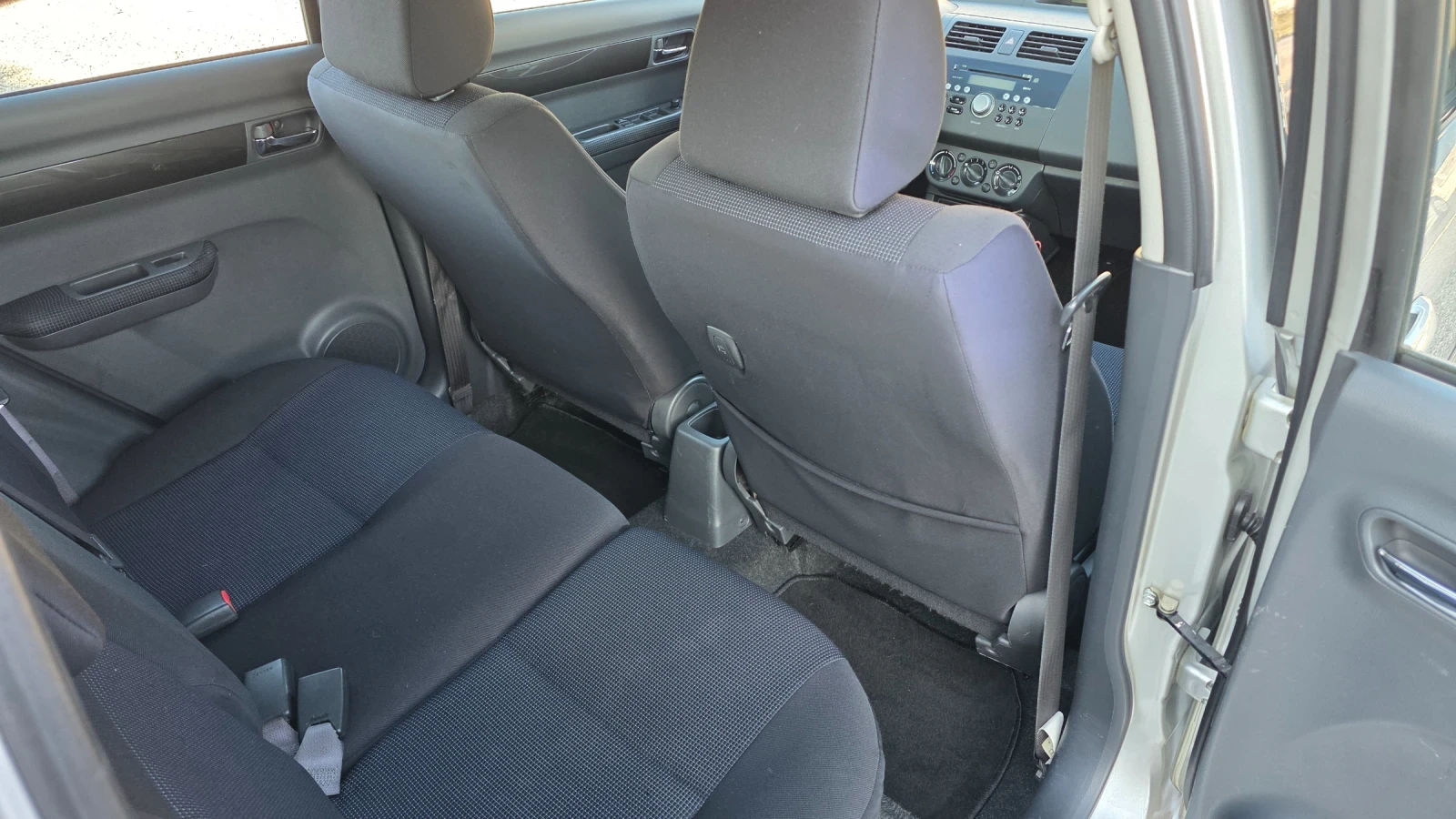 Suzuki Swift | Mobile.bg � ����������� 12