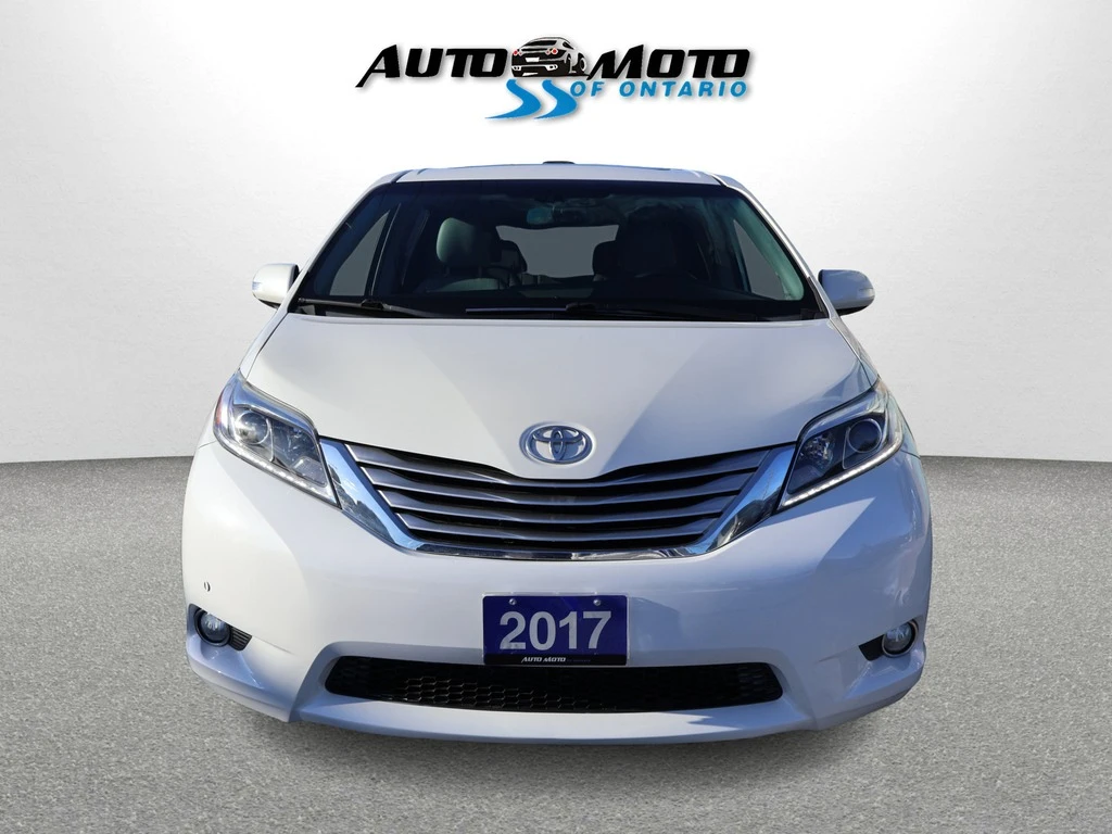 Toyota Sienna Limited Premium * 7 Места * Телевизор * Carfax *  - изображение 2