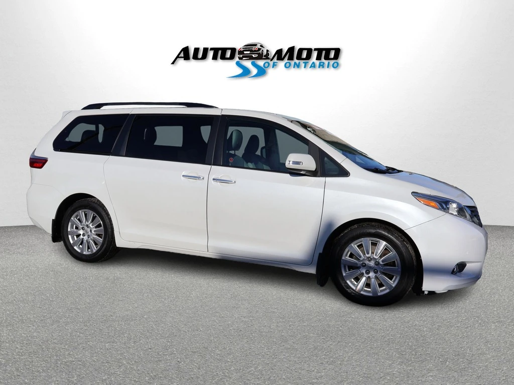 Toyota Sienna Limited Premium * 7 Места * Телевизор * Carfax *  - изображение 7