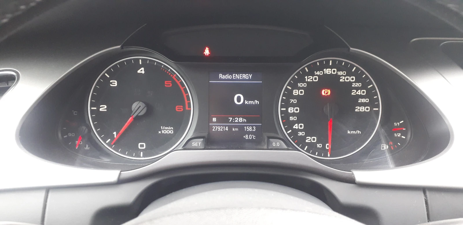 Audi A4 2.0 TDI S line, снимка 12 - Автомобили и джипове - 53597704