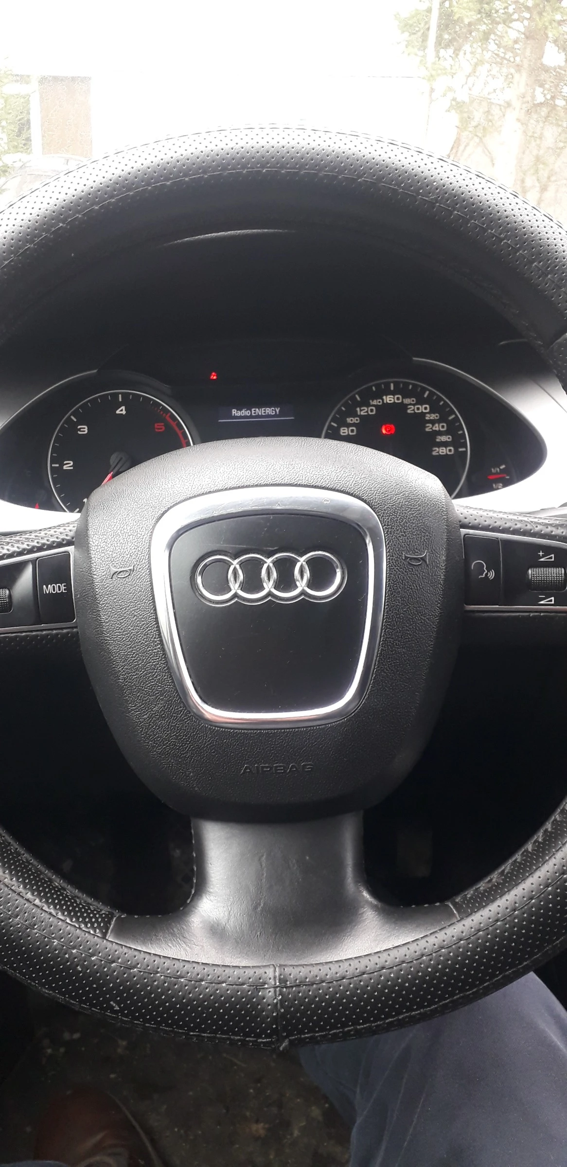 Audi A4 2.0 TDI S line, снимка 11 - Автомобили и джипове - 53597704