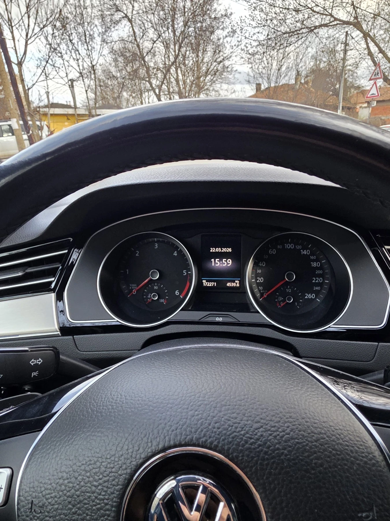 VW Passat, снимка 14 - Автомобили и джипове - 53937023