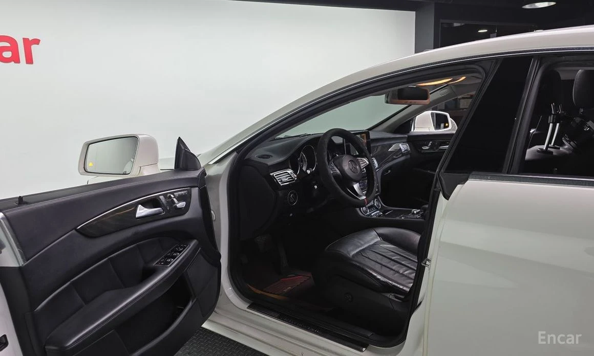 Mercedes-Benz CLS 250 d 4MATIC* FACE* 360 CAM* ПОДГРЕВ* SUNROOF* KEYLESS, снимка 6 - Автомобили и джипове - 54167811
