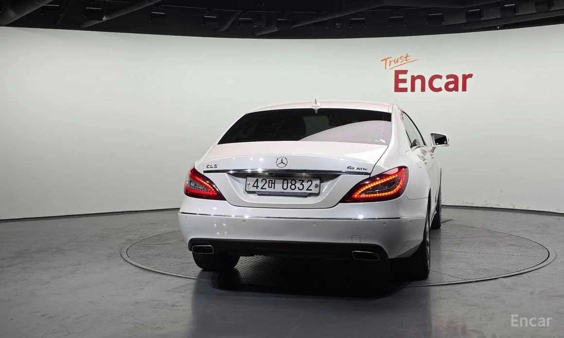 Mercedes-Benz CLS 250 d 4MATIC* FACE* 360 CAM* ПОДГРЕВ* SUNROOF* KEYLESS, снимка 4 - Автомобили и джипове - 54167811