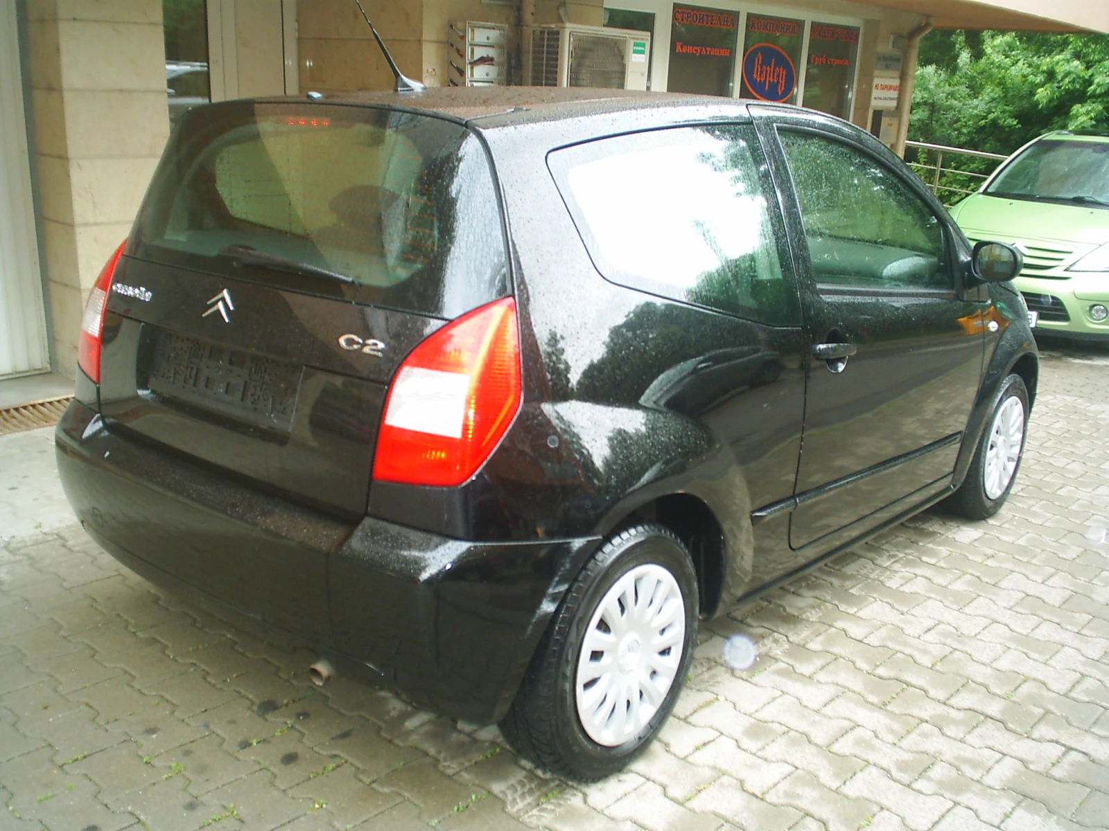 Citroen C2 1.1 i-Club, снимка 4 - Автомобили и джипове - 54581278