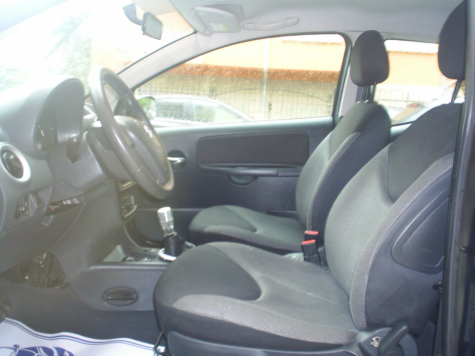 Citroen C2 1.1 i-Club, снимка 8 - Автомобили и джипове - 54581278