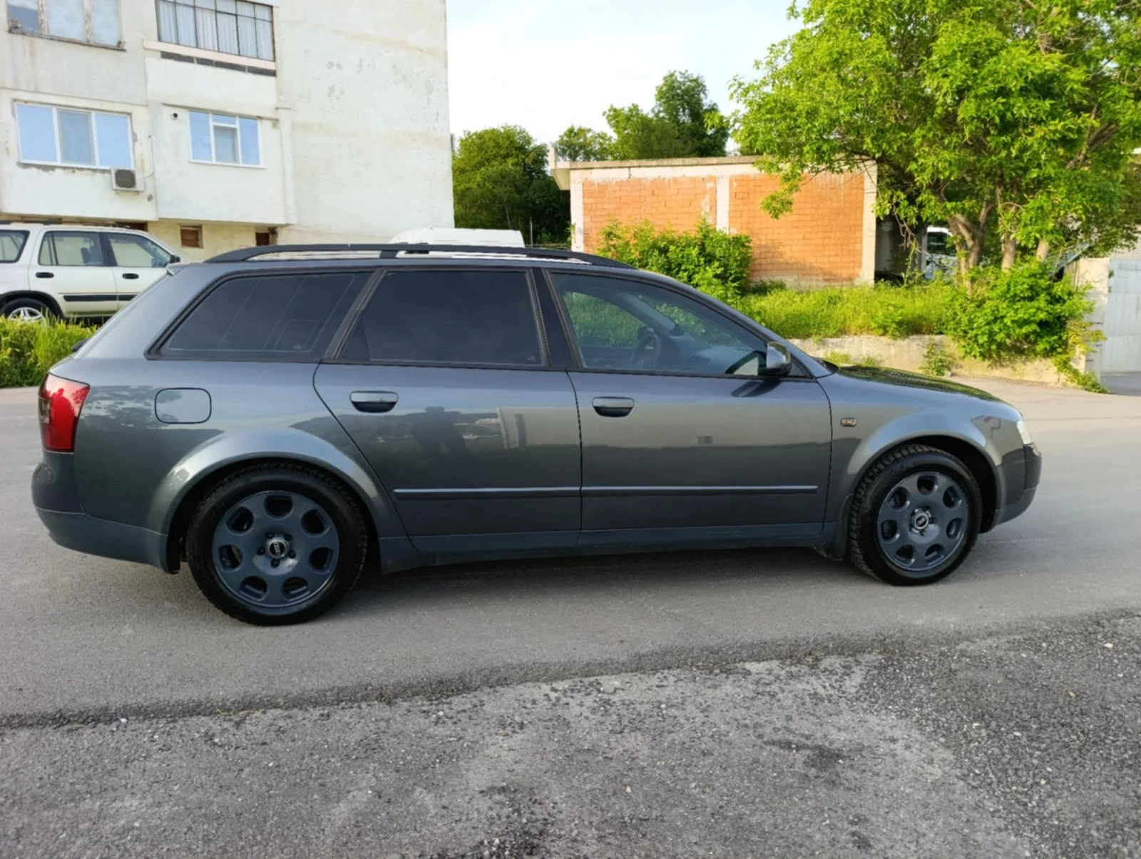 Audi A4 1.8 T Бензин-Газ , снимка 4 - Автомобили и джипове - 54637735