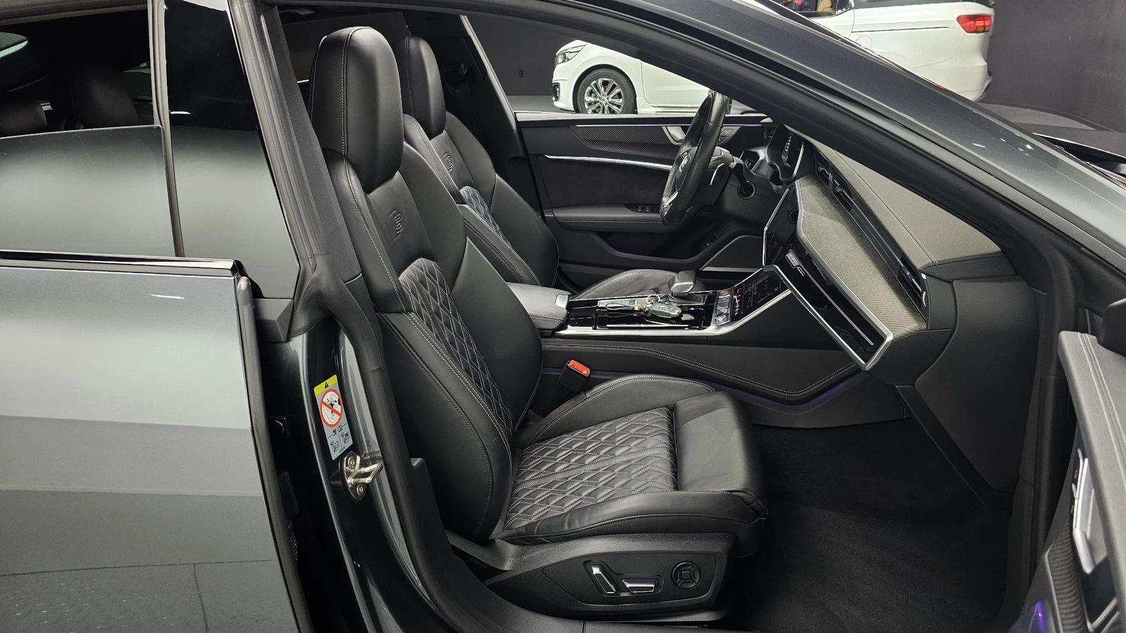 Audi S7 3.0 TDI* ���* HUD* 360* ��. ��������* ������ ���� | Mobile.bg � ����������� 9