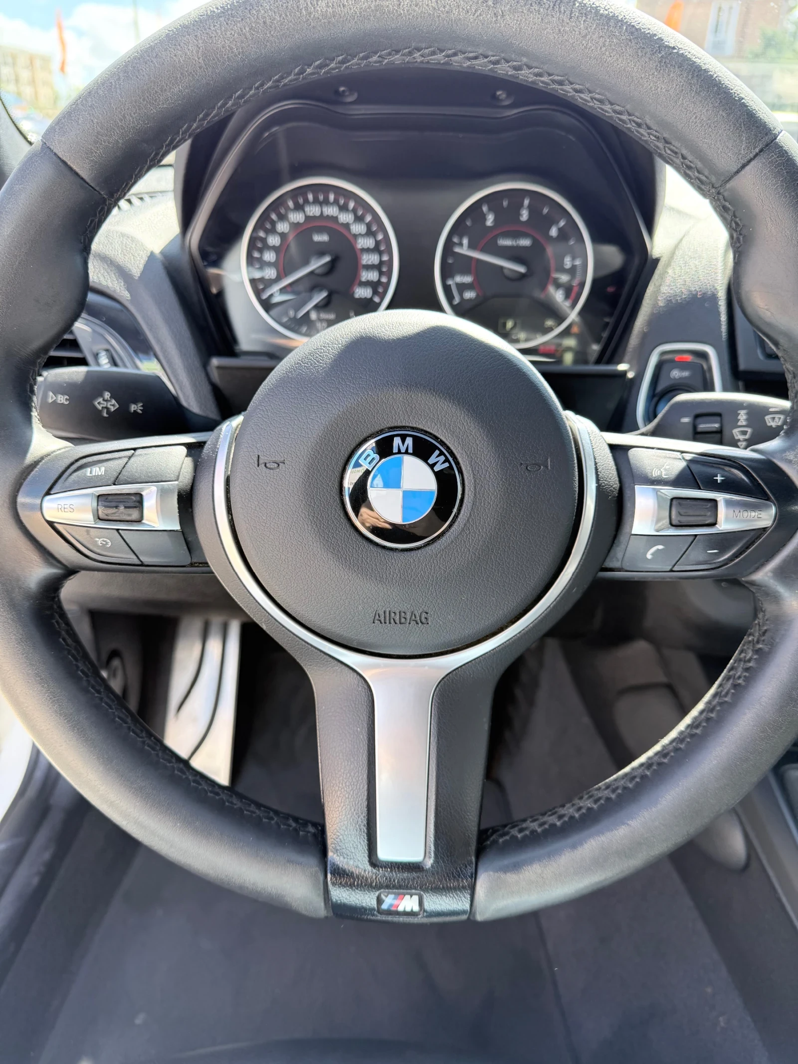 BMW 120  xDrive M пакет, снимка 11 - Автомобили и джипове - 56015674