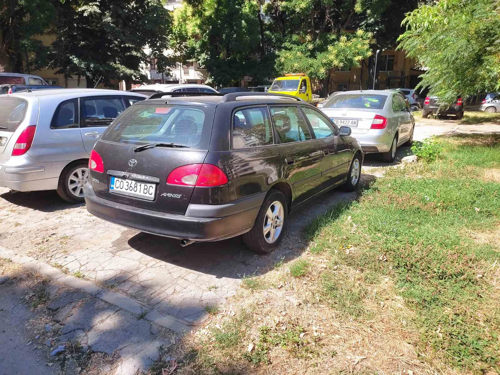Toyota Avensis, снимка 4 - Автомобили и джипове - 56104569