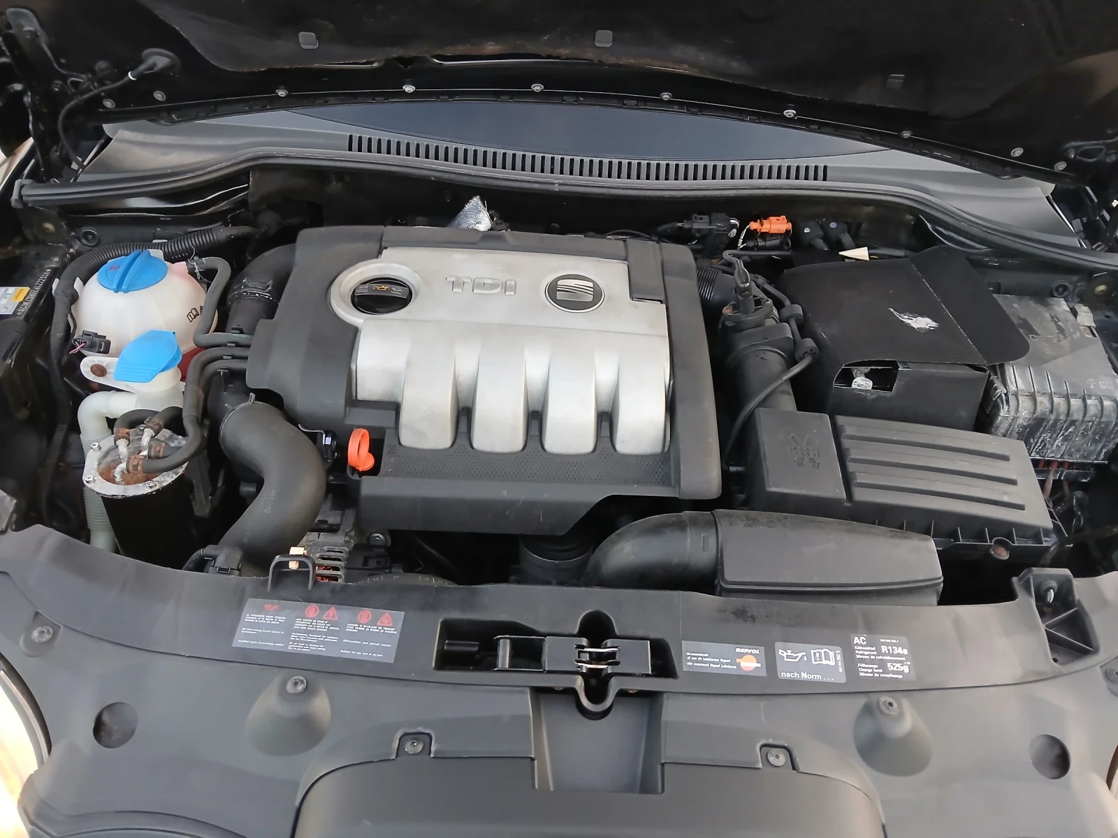 Seat Leon 1.9TDI 105кс , снимка 14 - Автомобили и джипове - 56364506