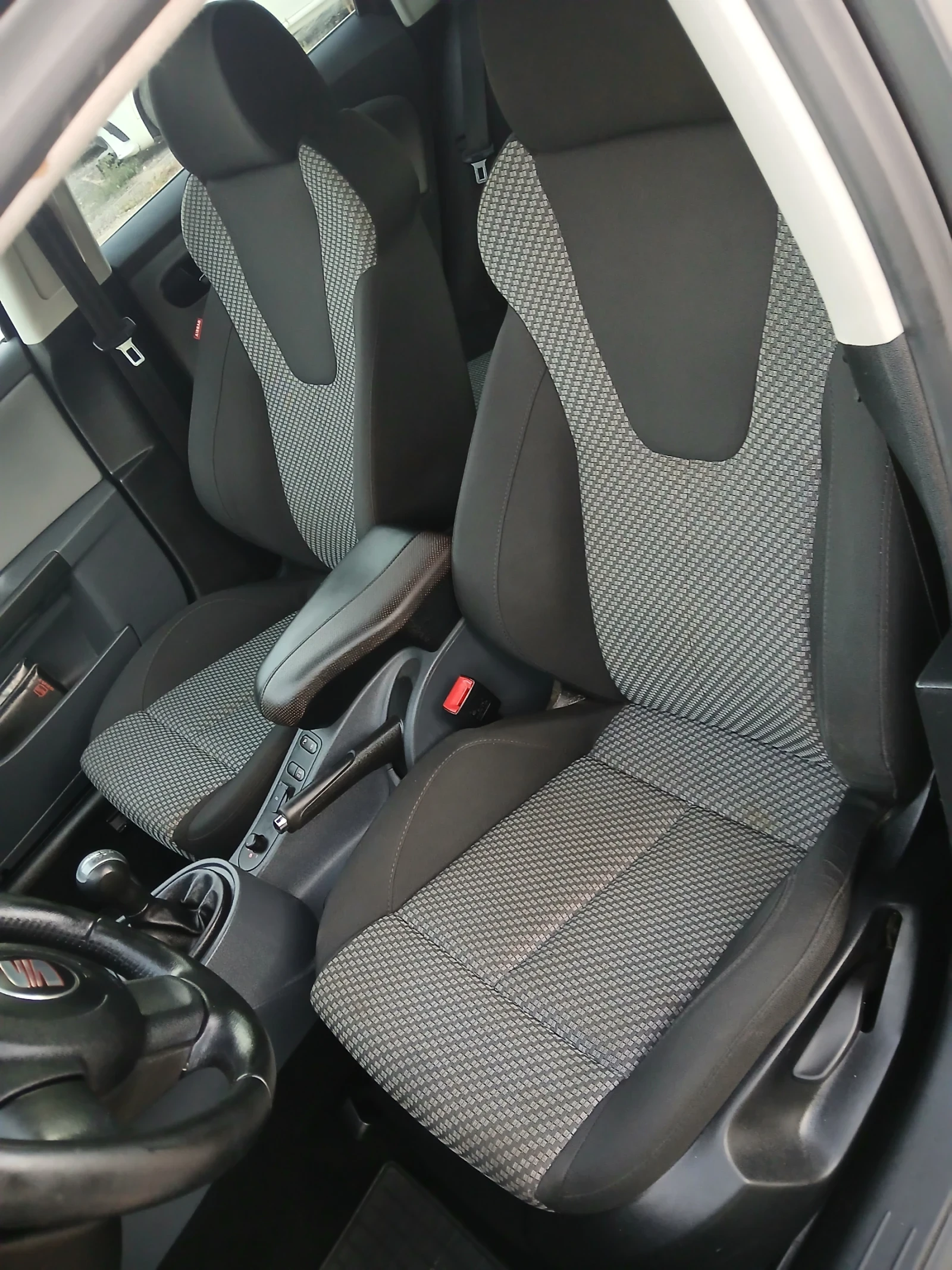 Seat Leon 1.9TDI 105кс , снимка 10 - Автомобили и джипове - 56364506