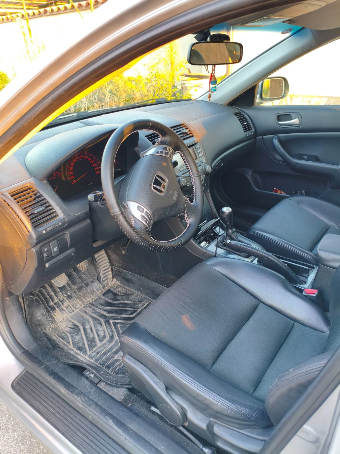 Honda Accord, снимка 4 - Автомобили и джипове - 56376843