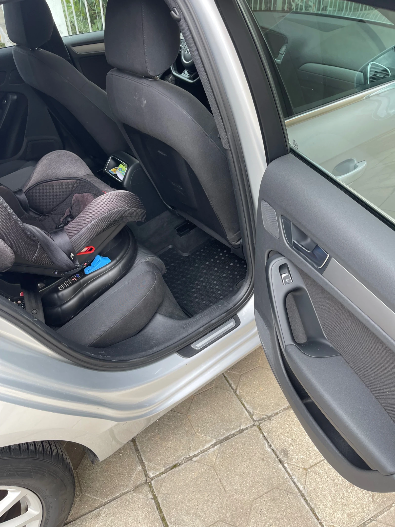 Audi A4 2000, снимка 13 - Автомобили и джипове - 56574685