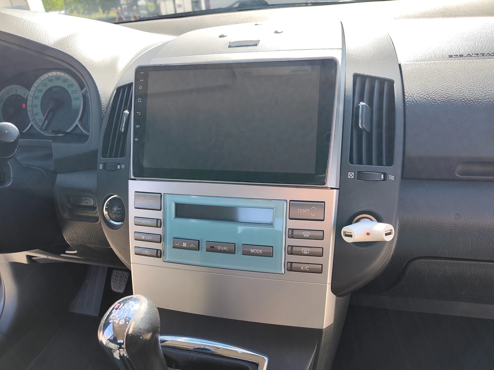 Toyota Corolla verso D4D, снимка 7 - Автомобили и джипове - 56680817