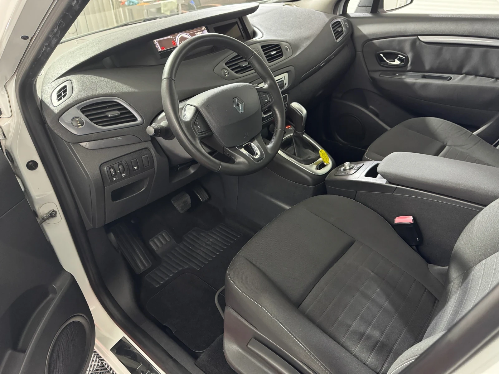 Renault Scenic XMOD 1.5 DCI 110 hp - EDC AUTOMATIC- EURO 6B | Mobile.bg � ����������� 9
