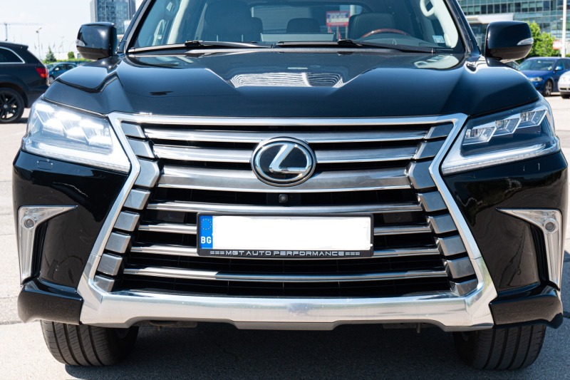 Lexus LX 570 LPG, снимка 1 - Автомобили и джипове - 46285477