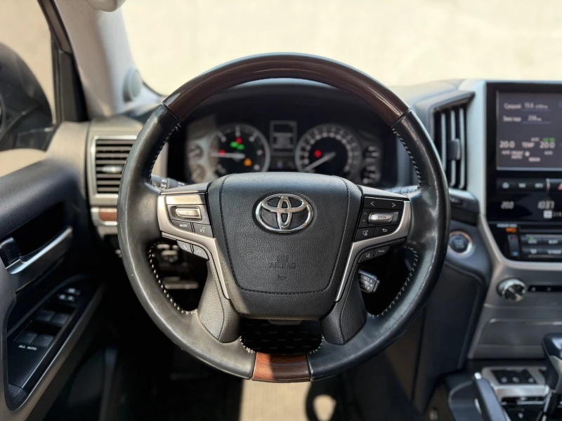 Toyota Land cruiser 200 4.5L V8, снимка 14 - Автомобили и джипове - 51341913