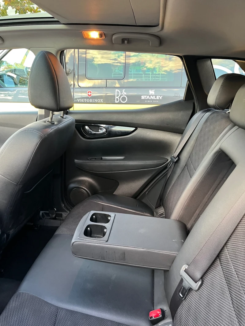 Nissan Qashqai, снимка 8 - Автомобили и джипове - 52177907