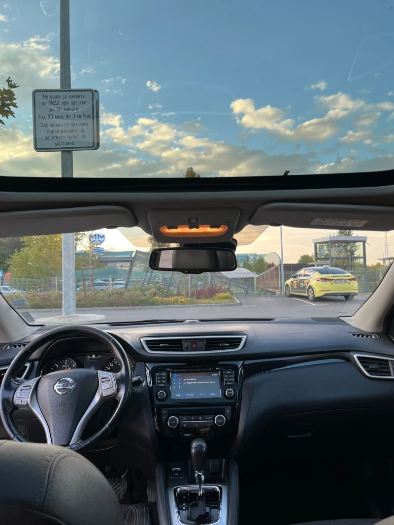 Nissan Qashqai, снимка 9 - Автомобили и джипове - 52177907