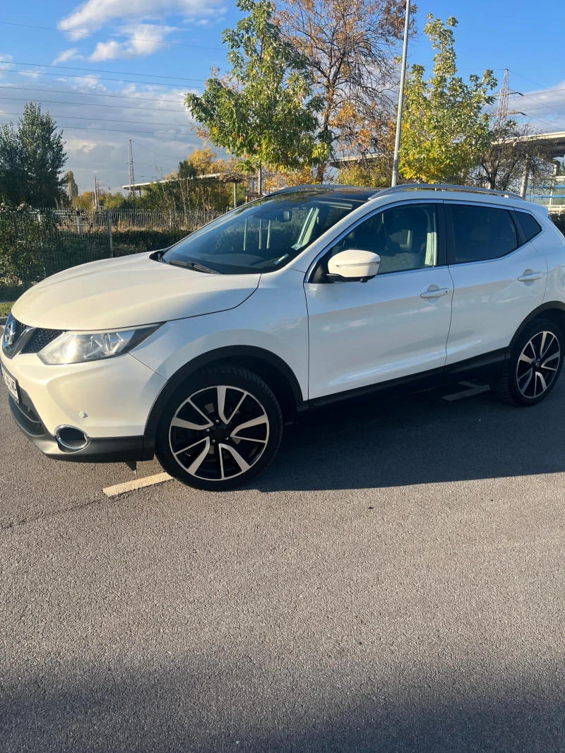 Nissan Qashqai, снимка 2 - Автомобили и джипове - 52177907