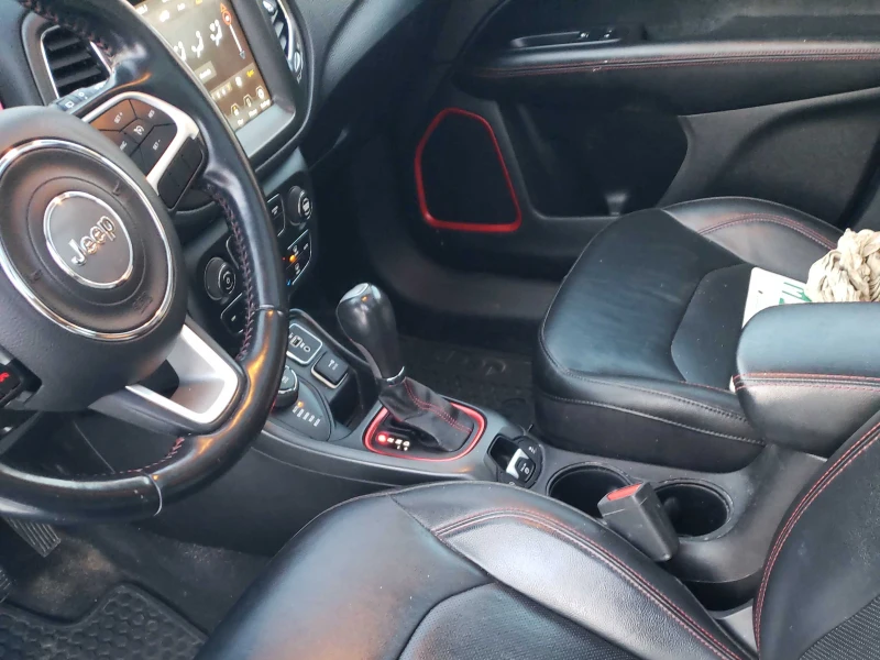 Jeep Compass 2.4L 4cyl 4WD, снимка 8 - Автомобили и джипове - 53558550