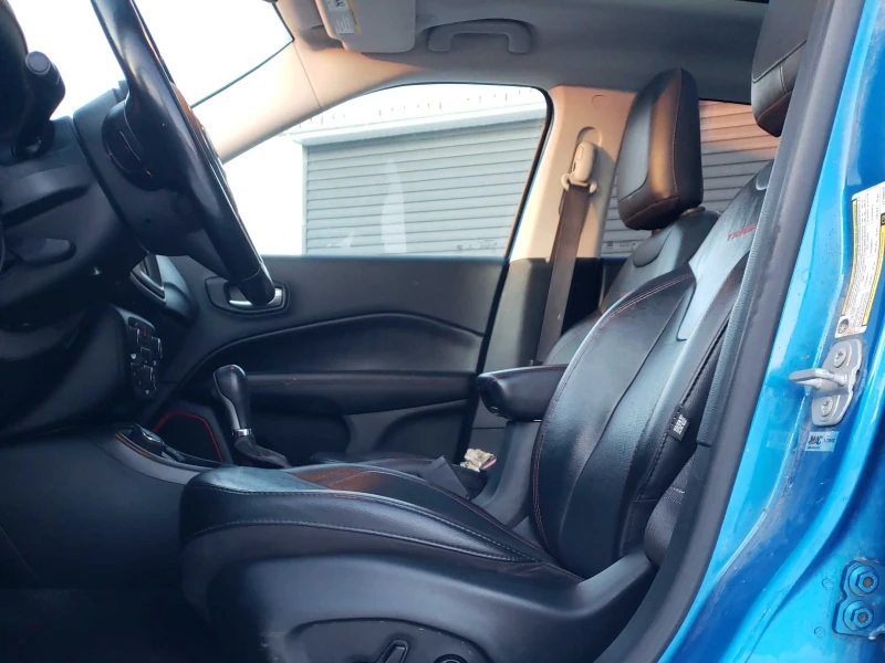 Jeep Compass 2.4L 4cyl 4WD, снимка 4 - Автомобили и джипове - 53558550