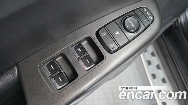 Kia Sportage, снимка 12 - Автомобили и джипове - 55983938