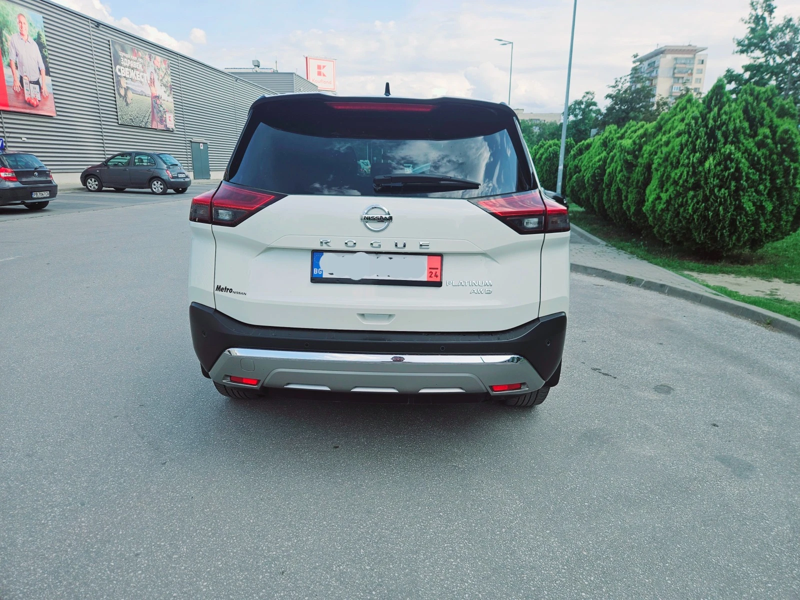 Nissan Rogue 2.5i AWD PLATINUM - изображение 4