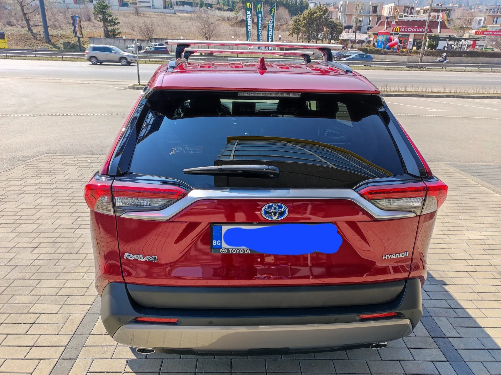 Toyota Rav4 Hybrid Luxury AWD - изображение 2