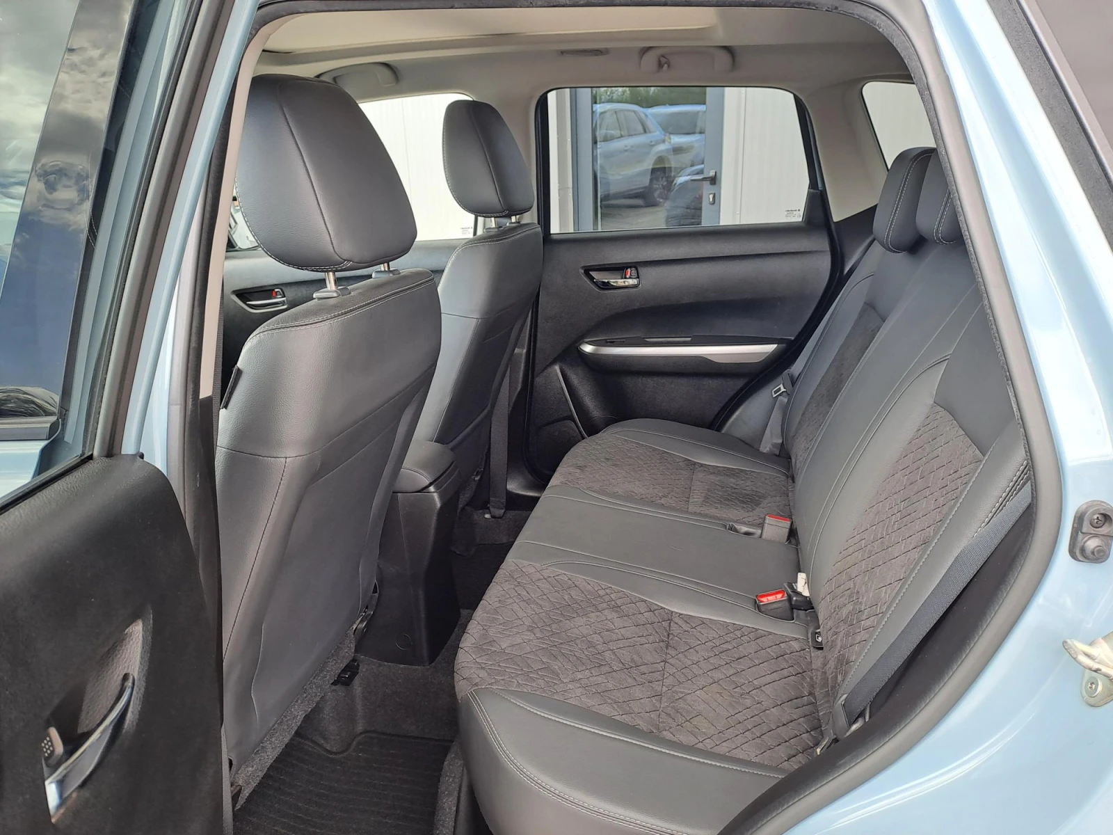 Suzuki Vitara 1.4 GLX S/R Booster Jet 4X4 HYBRID - изображение 10