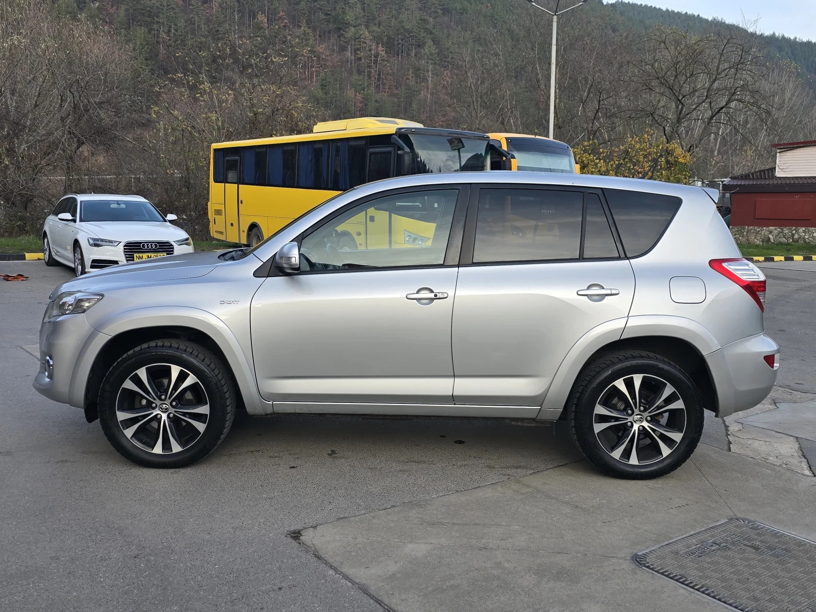 Toyota Rav4     | Mobile.bg   17