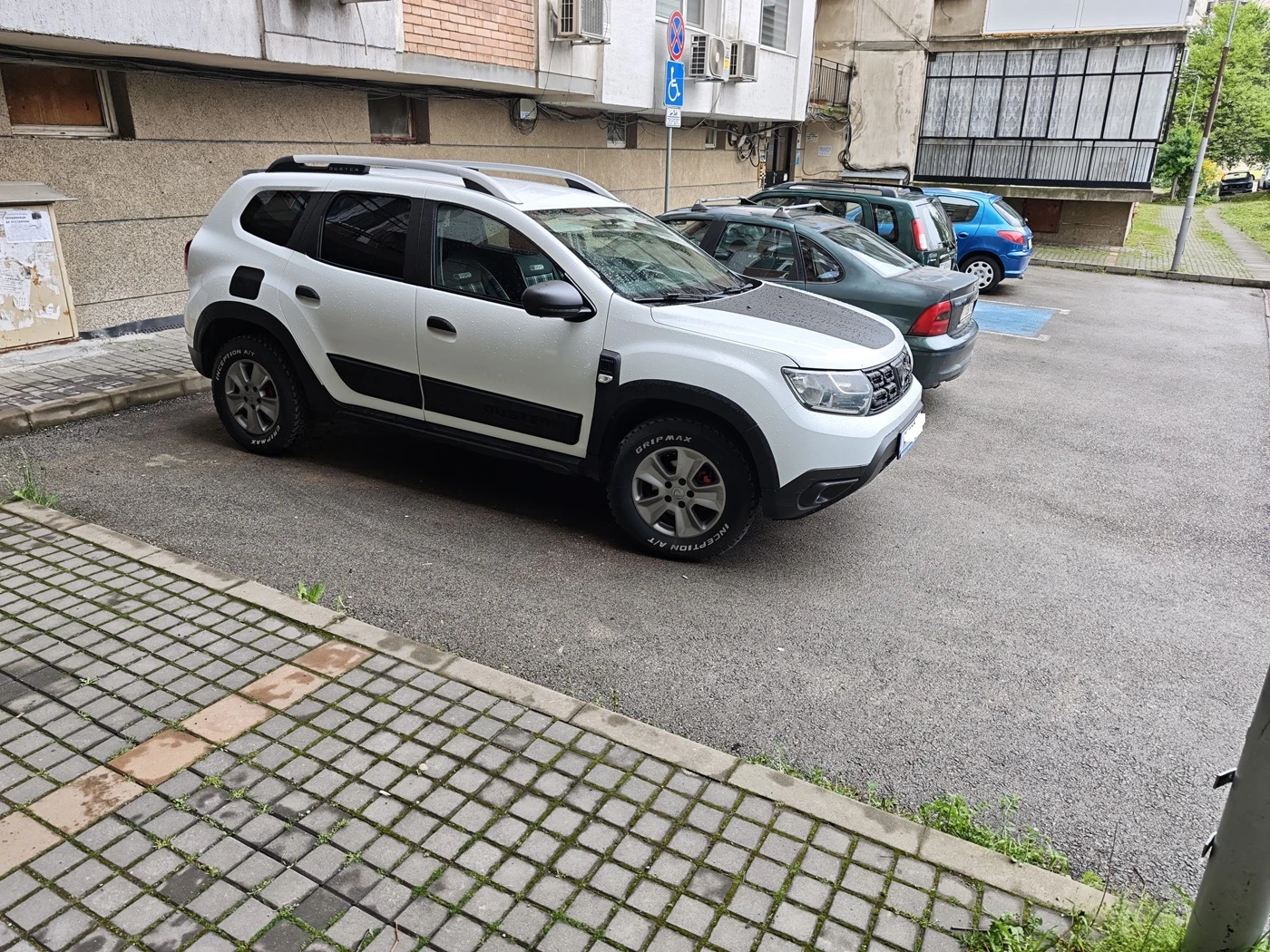 Dacia Duster, снимка 4 - Автомобили и джипове - 54366685