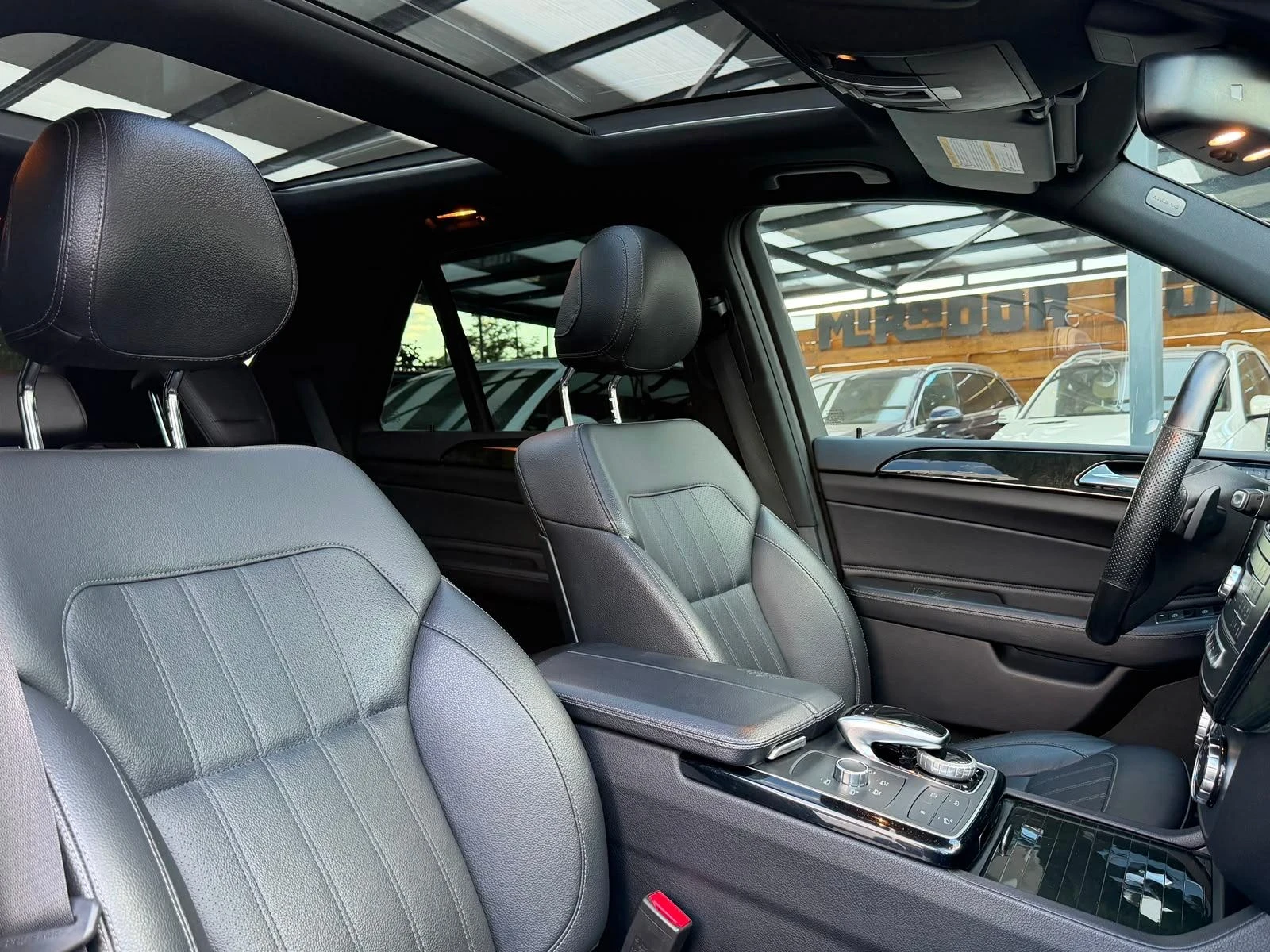 Mercedes-Benz GLE 350 350d 4Matic AMG-Pack, снимка 10 - Автомобили и джипове - 55305572