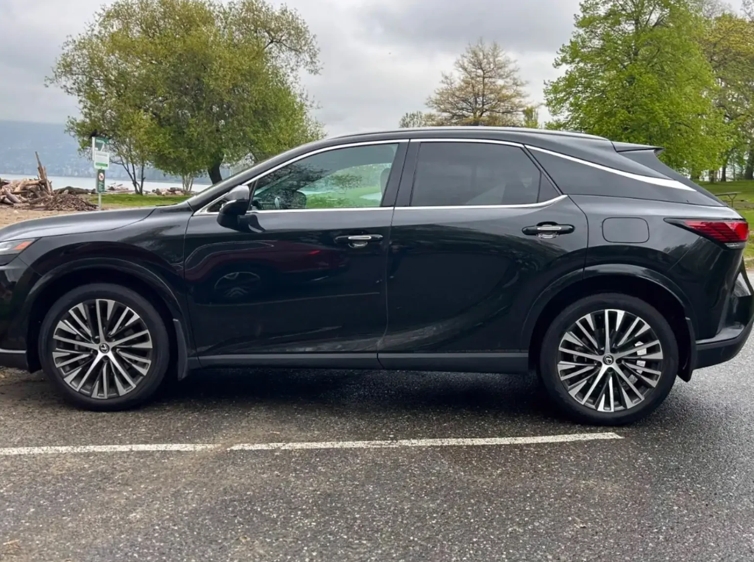 Lexus RX 350h, снимка 3 - Автомобили и джипове - 55399075