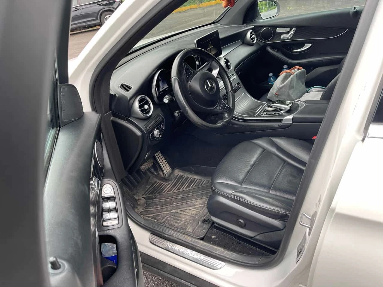 Mercedes-Benz GLC 300 4MATIC | CARFAX | АВТОКРЕДИТ БЕЗ ПЪРВОНАЧАЛНА, снимка 7 - Автомобили и джипове - 55470496
