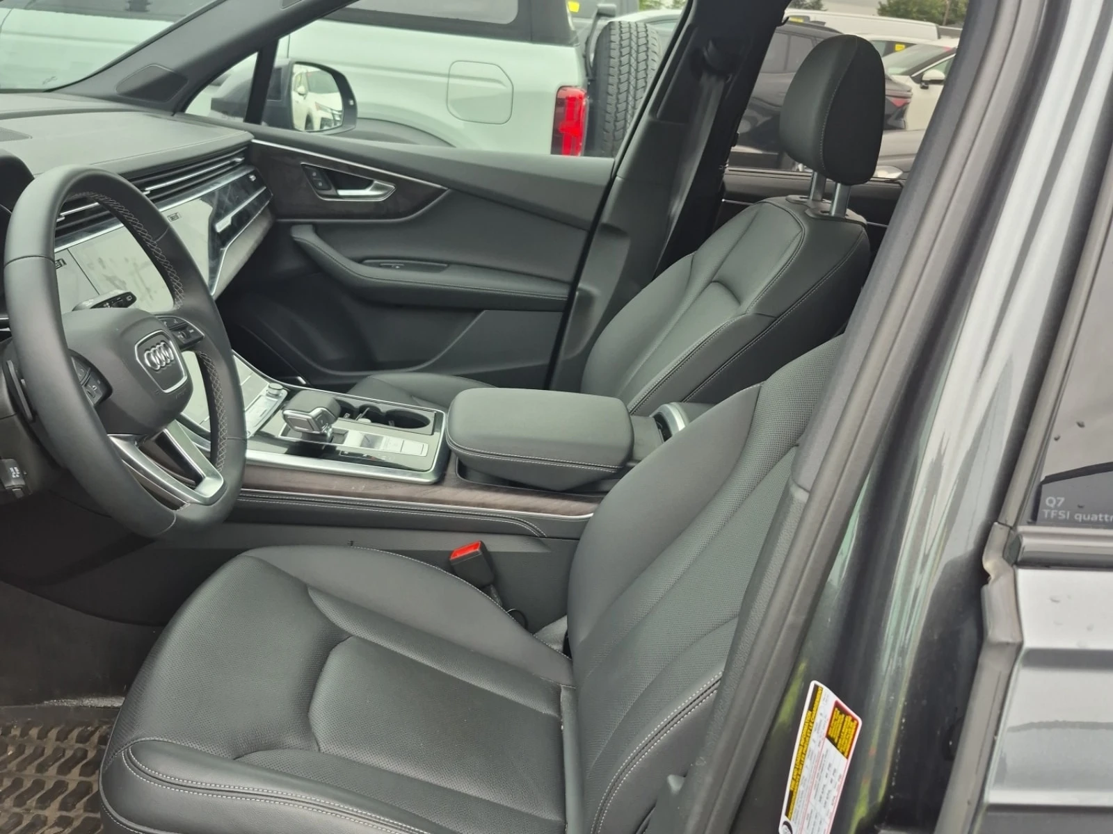 Audi Q7  TECHNIK / DISTRONIC / 360 / PANORAMA , снимка 8 - Автомобили и джипове - 55939817