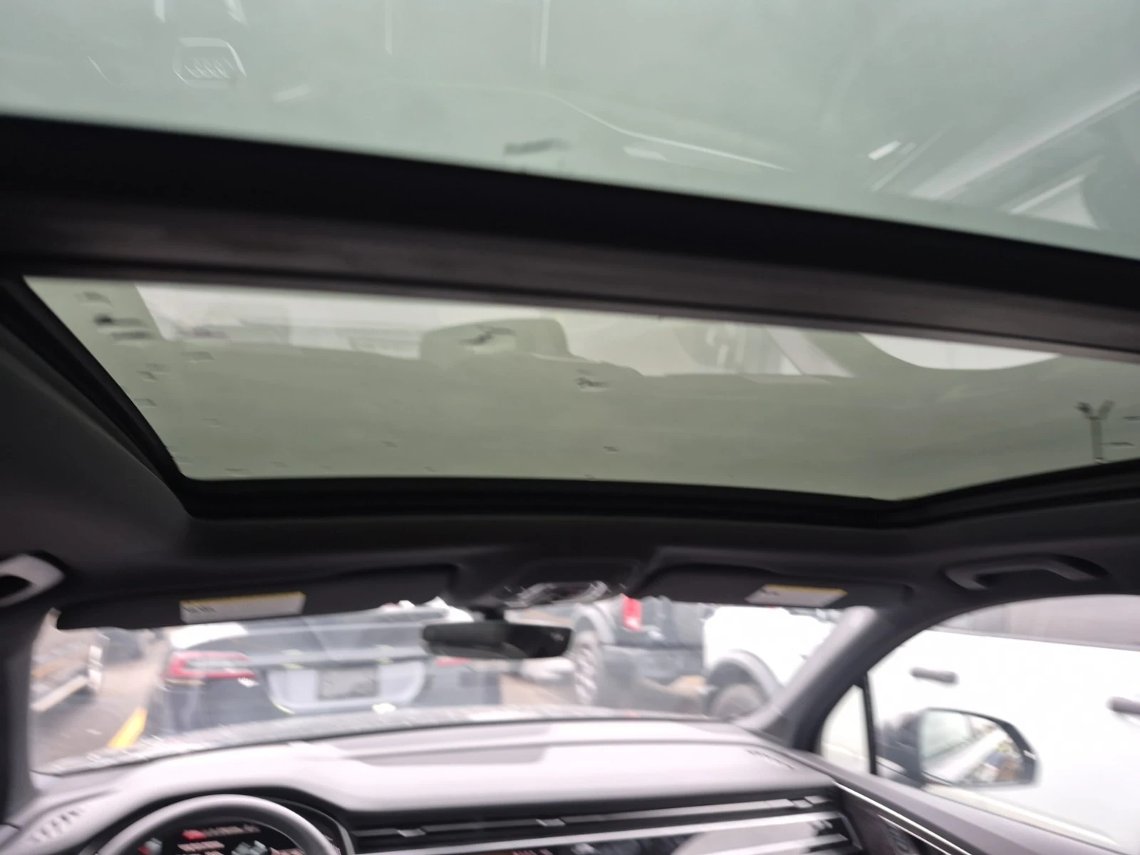 Audi Q7  TECHNIK / DISTRONIC / 360 / PANORAMA , снимка 14 - Автомобили и джипове - 55939817