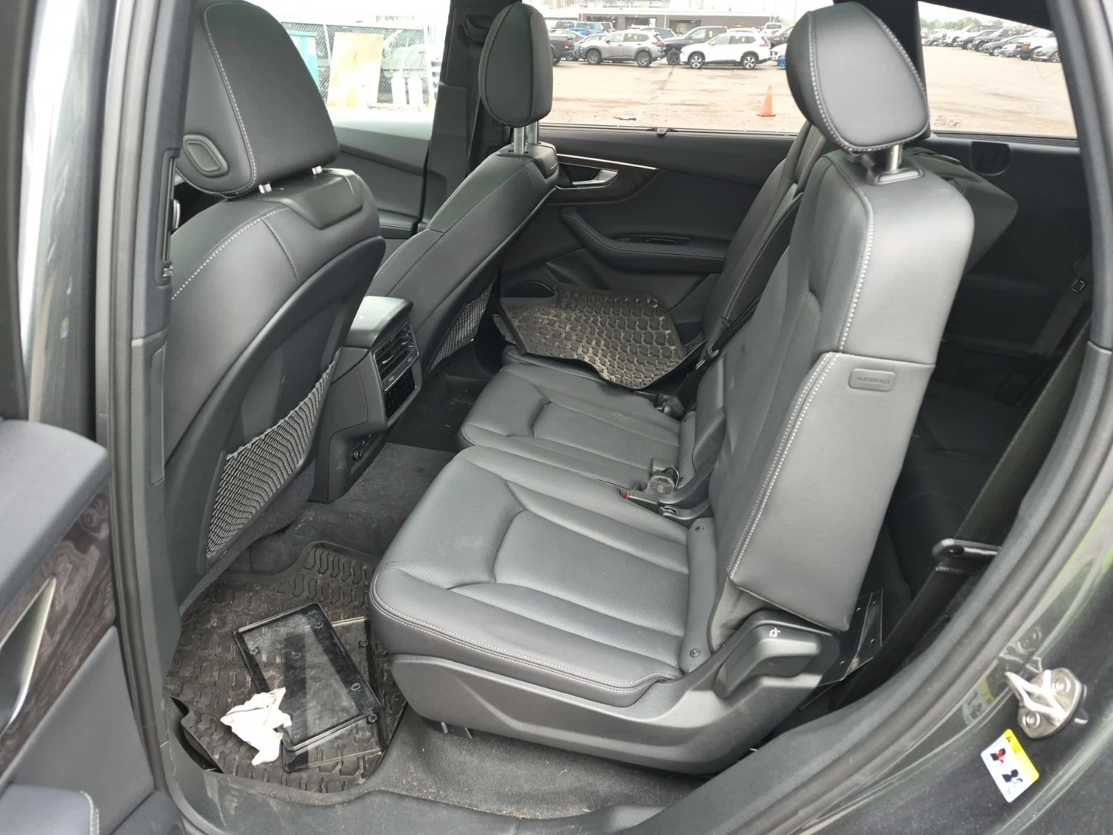 Audi Q7  TECHNIK / DISTRONIC / 360 / PANORAMA , снимка 13 - Автомобили и джипове - 55939817