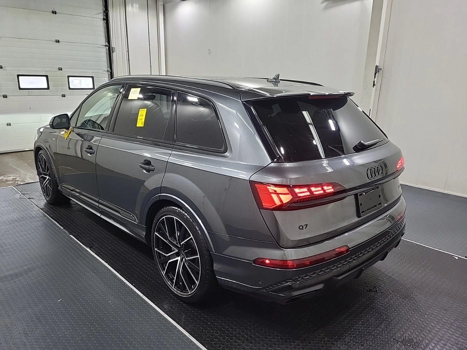 Audi Q7  TECHNIK / DISTRONIC / 360 / PANORAMA , снимка 4 - Автомобили и джипове - 55939817