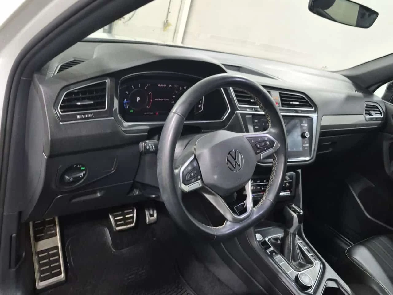 VW Tiguan * Comfortline R Line Black Edition * CARFAX * ���� | Mobile.bg � ����������� 9