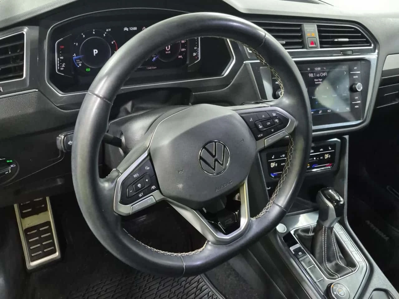 VW Tiguan * Comfortline R Line Black Edition * CARFAX * ���� | Mobile.bg � ����������� 8