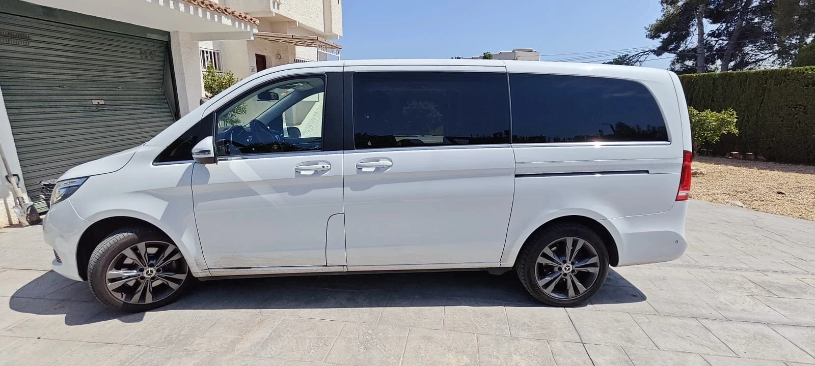 Mercedes-Benz V 250  - изображение 2