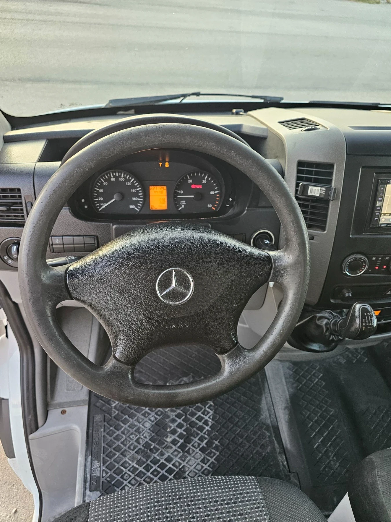 Mercedes-Benz Sprinter 319 Sprinter 319 V6 Внос Белгия, снимка 15 - Бусове и автобуси - 55698624