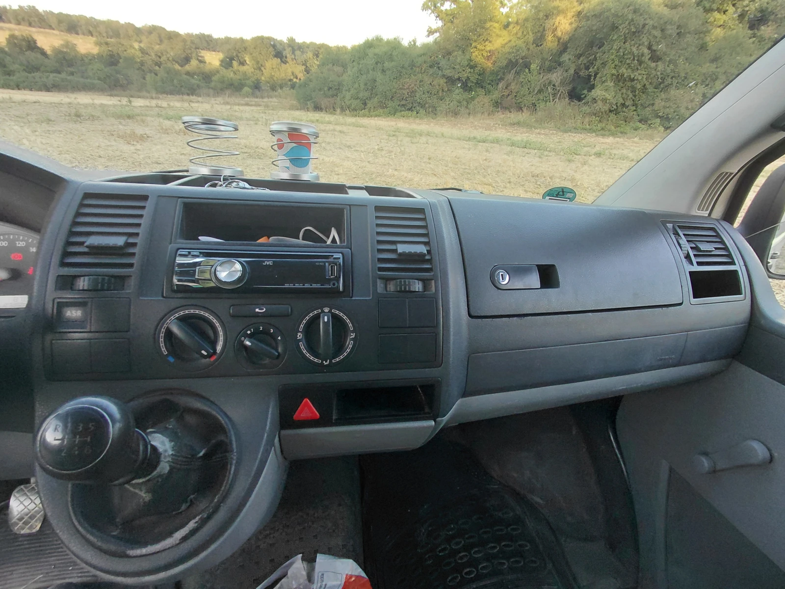 VW T5, снимка 6 - Бусове и автобуси - 56219403