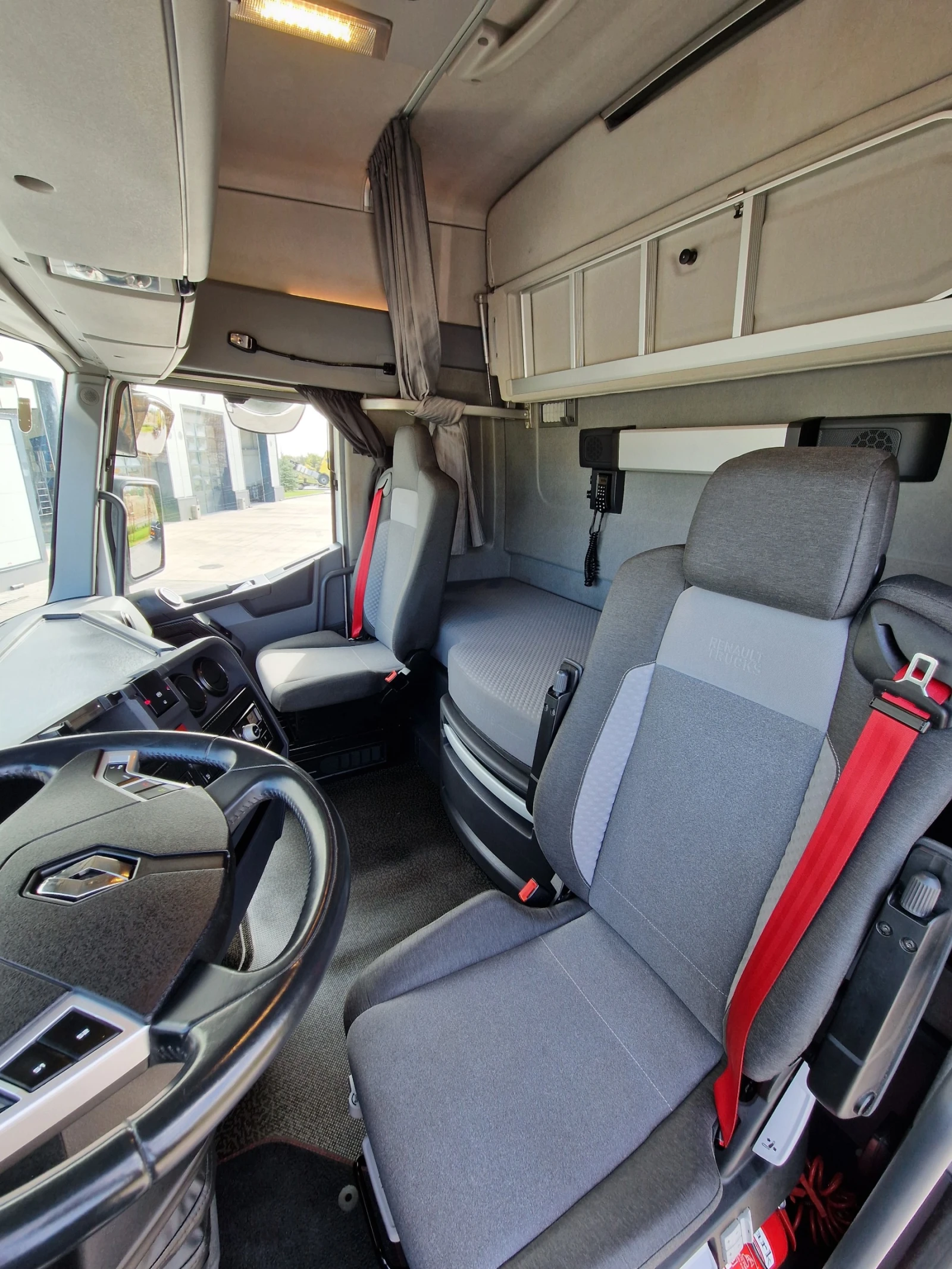 Renault T 520 ГОЛЯМА КАБИНА | 2022| 322 000км| ГАРАНЦИЯ 1 г. - изображение 7