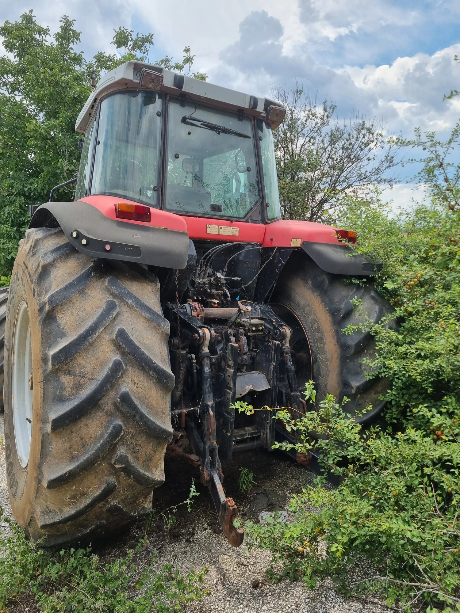 Трактор Massey 8280, снимка 2 - Селскостопанска техника - 55542400
