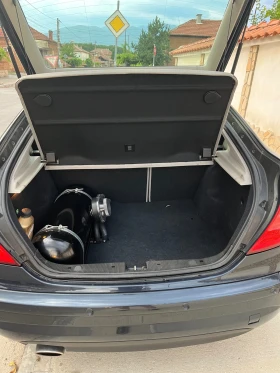 Mercedes-Benz C 180 Автомат , Газ/Бензин, снимка 5