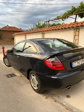 Mercedes-Benz C 180 Автомат , Газ/Бензин, снимка 10